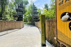 Kuok Group Wings of Asia — Balinese Gates